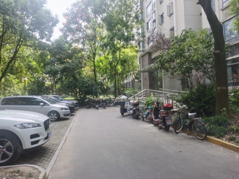 三花现代城丹桂苑 