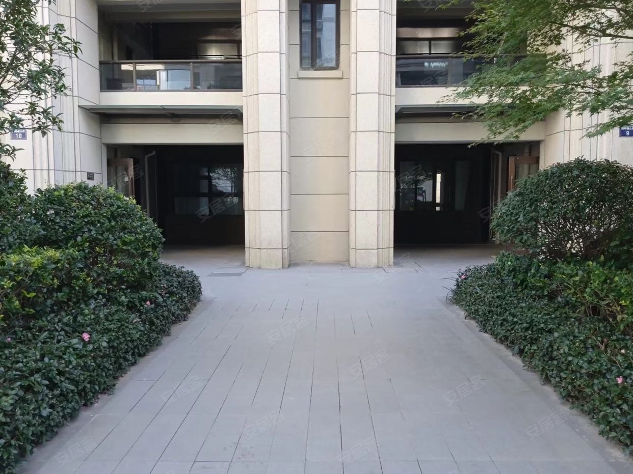 宁波房产网>宁波二手房>江北二手房>慈城二手房>湖畔樾山>