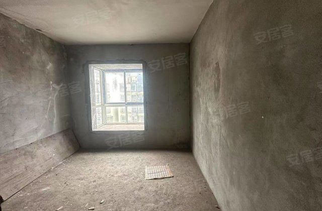 蓝湾国际B区3室2厅100㎡53万二手房图片