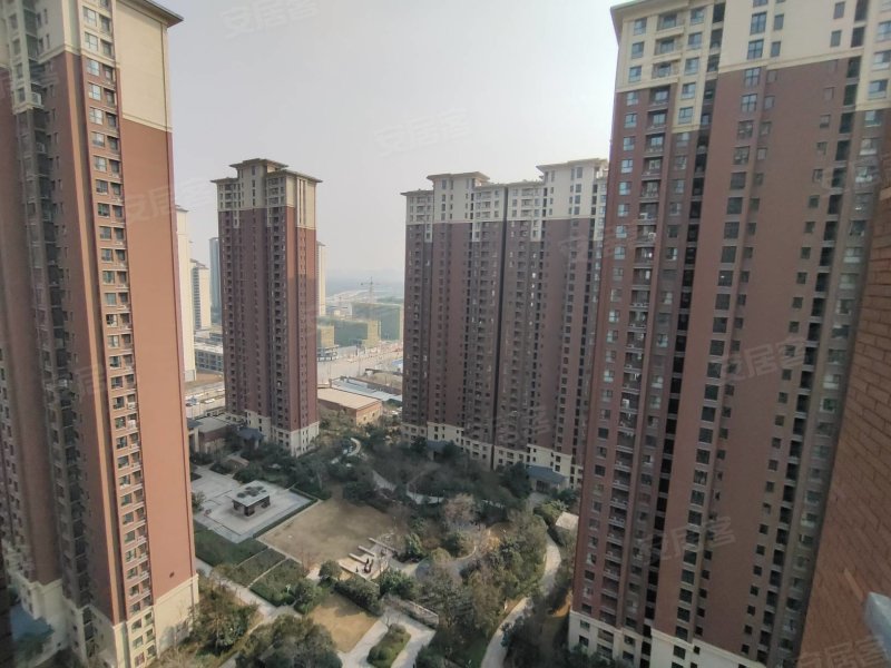 洛阳房产网>洛阳二手房>洛龙二手房>关林商贸城二手房>绿都悦府>800