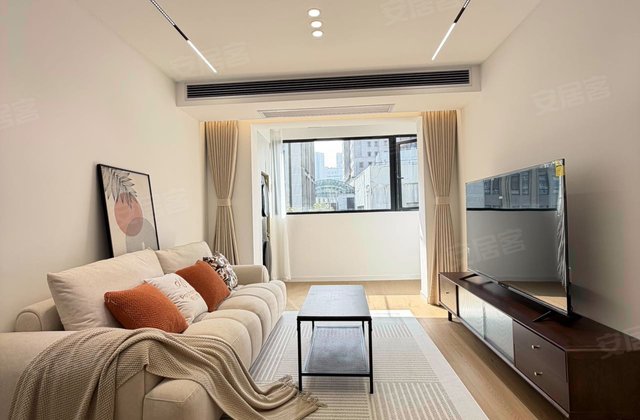 江苏路499弄小区2室1厅51.2㎡298万二手房图片