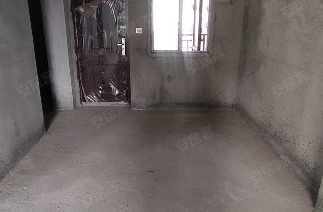 东泰中央公馆3室2厅105㎡54万二手房图片
