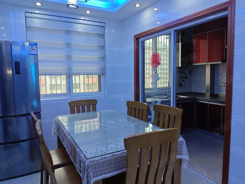 泰和佳园精装修电梯洋房中间楼层位置佳采光好有钥匙随时看房