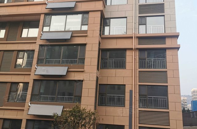 ﹐3室2厅1卫岚山安泰华府120平90万三室南北通透6968元/﹐85万梁小文