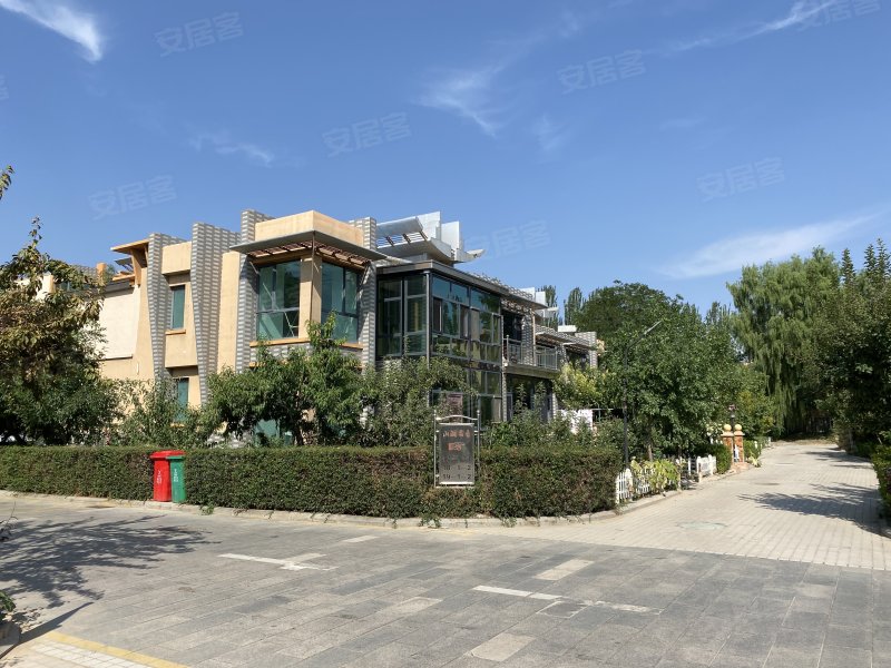 森林公园山湖名居(别墅),黄河东路631号-银川森林公园山湖名居(别墅)