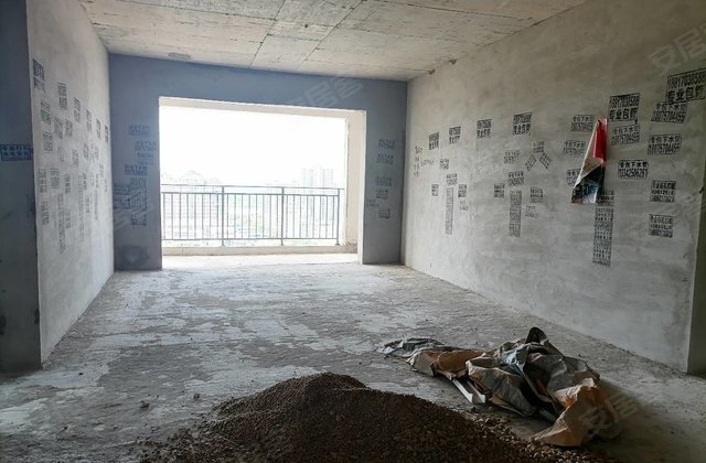 芙蓉豪庭3室2厅135.3㎡82万二手房图片
