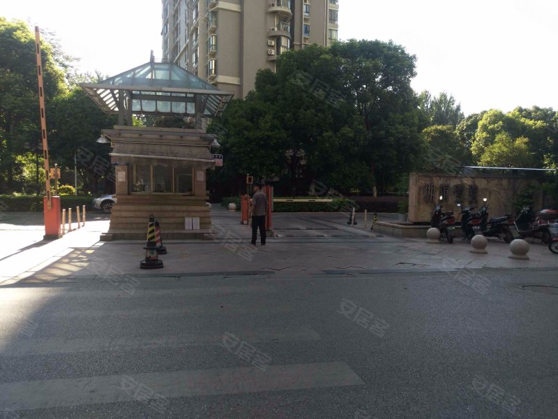 湖滨壹号(一二期),老湖滨路,近蠡鸣路-无锡湖滨壹号(一二期)二手房