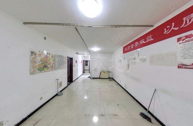 双高花园小区3室1厅125.37㎡500万二手房图片