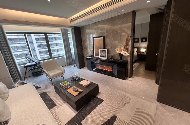 世茂美的云筑4室2厅138㎡155万二手房图片