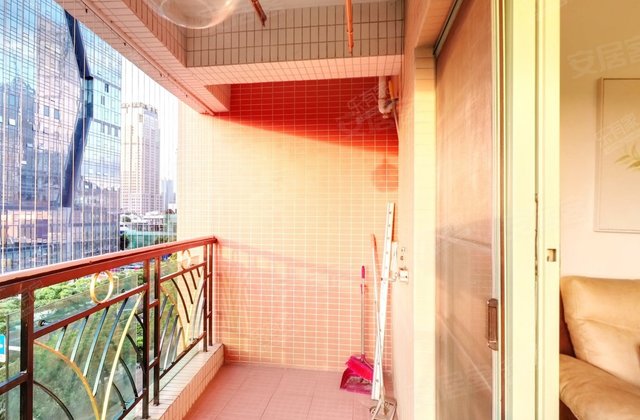 中海华庭4室2厅107㎡828万二手房图片
