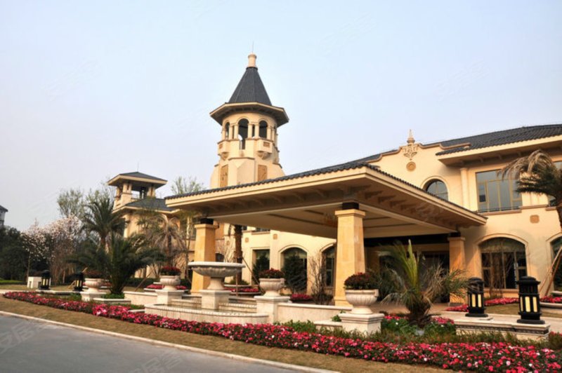 保利国际高尔夫花园