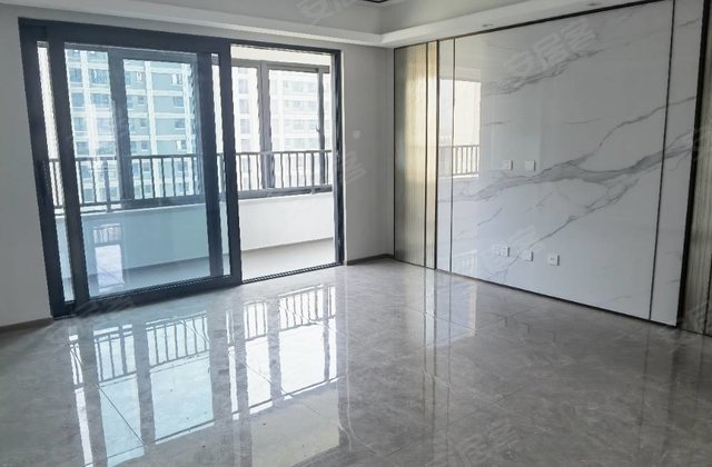 华发金融活力城雅庭4室2厅163㎡270万二手房图片