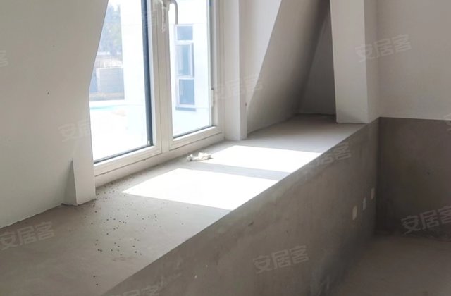 银城孔雀城依澜郡(别墅)5室2厅125.61㎡80万二手房图片