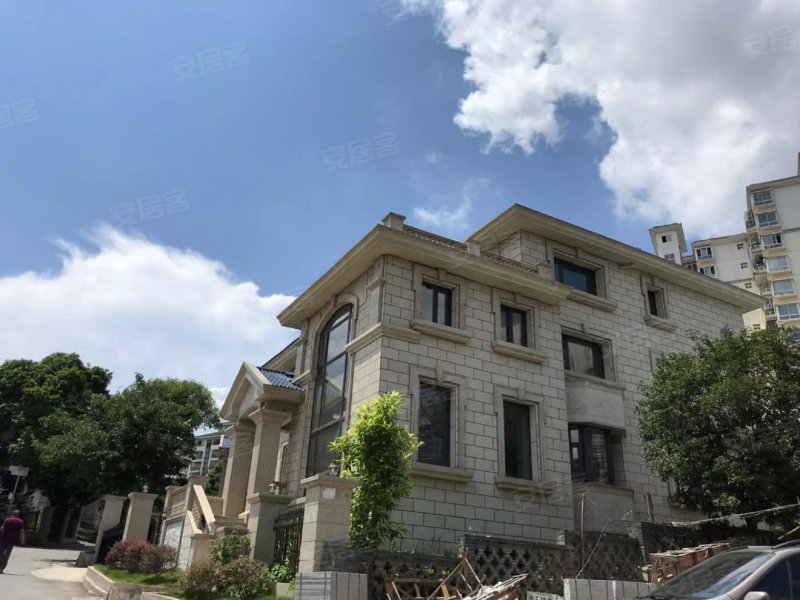 中房翡翠园(一期别墅)