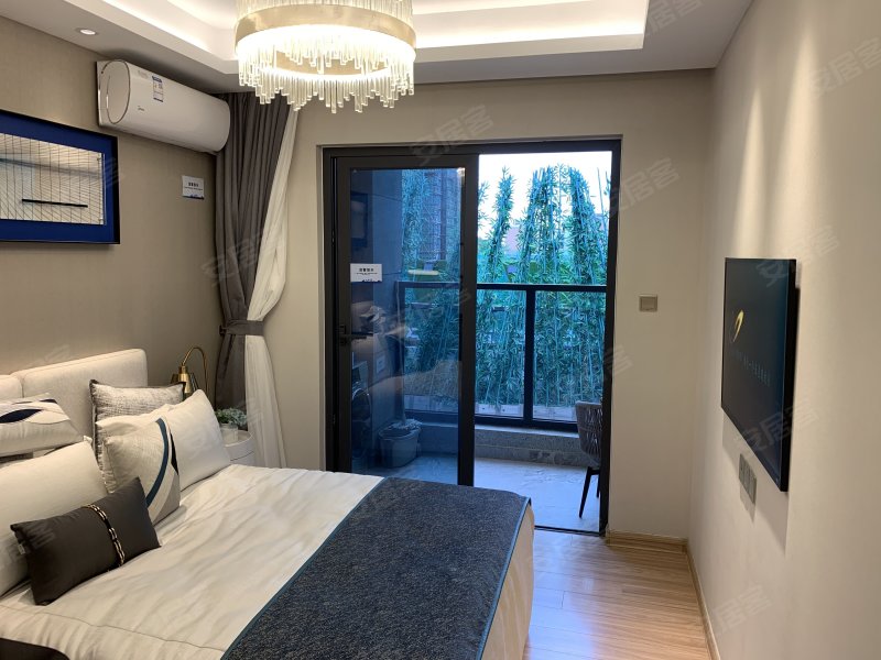 欣龙江南府3室2厅2卫118㎡南北57万