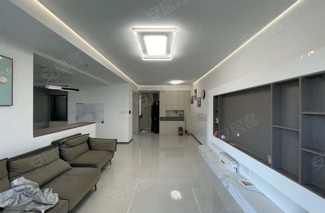 兴业海曲新贵4室2厅142㎡113万二手房图片