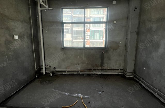 康馨苑3室2厅165㎡68万二手房图片