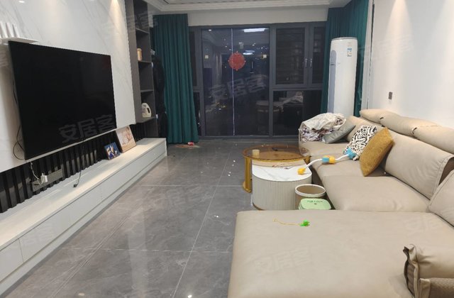 东山中央首府4室2厅107.12㎡89万二手房图片