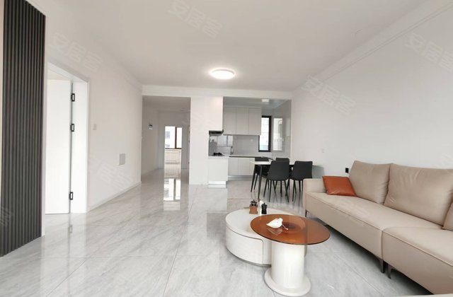 红山御府映辉苑3室2厅107㎡57万二手房图片