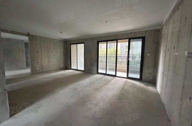 力高君逸府4室2厅129.48㎡148万二手房图片