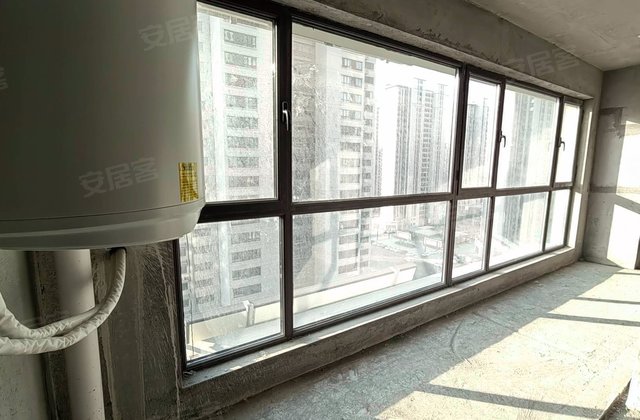 麟州府4室2厅142㎡79万二手房图片