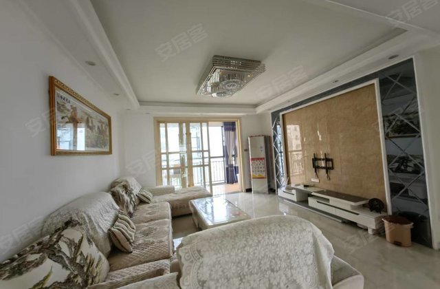 尚品名门3室2厅133㎡56.8万二手房图片