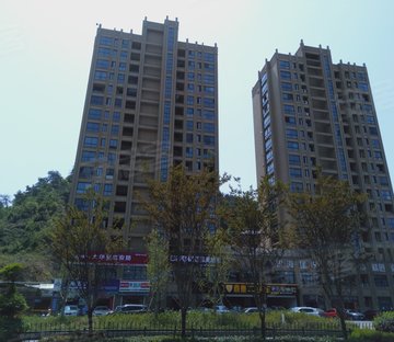 香缇御峰苑(公寓住宅)