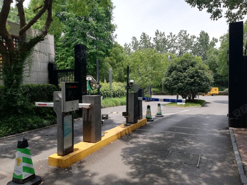 浦江华侨城(二期1809弄别墅) 