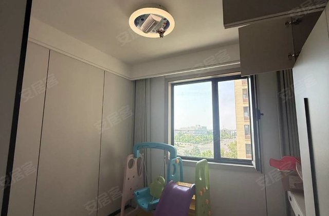 上和府3室2厅135㎡98万二手房图片