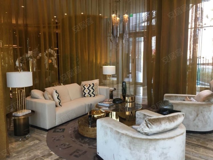 阿联酋迪拜酋长国迪拜约¥221～446万迪拜游艇港海景房：芬迪品牌公寓 仅￥3万/平方米新房公寓图片