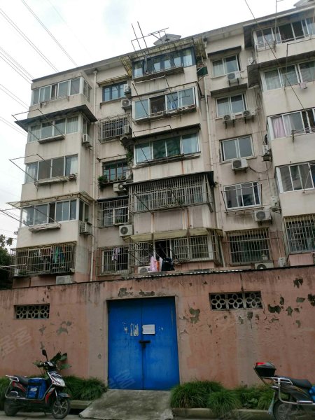 上中西路767弄小区 