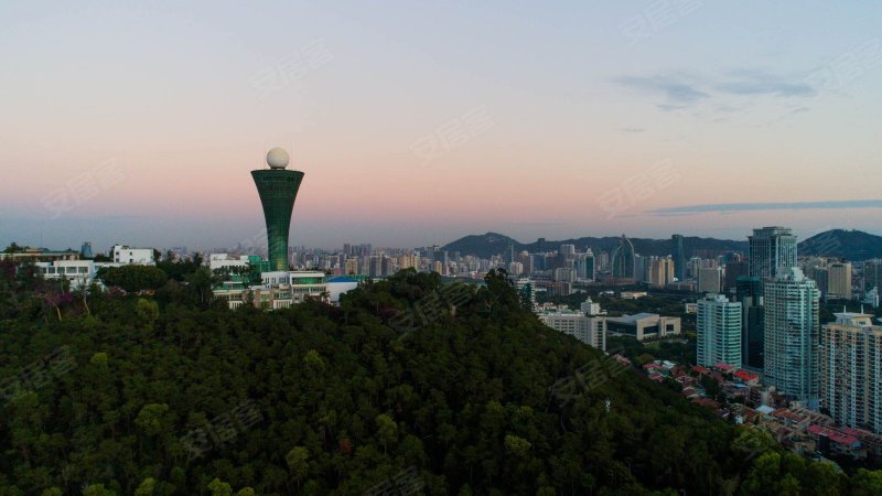 狐尾山  3房1厅1卫新装修带6年租约