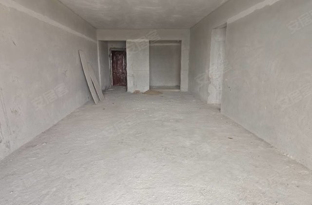 泷江名苑3室2厅125㎡42万二手房图片