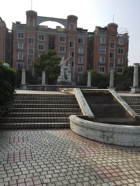 华馨苑(公寓住宅) 