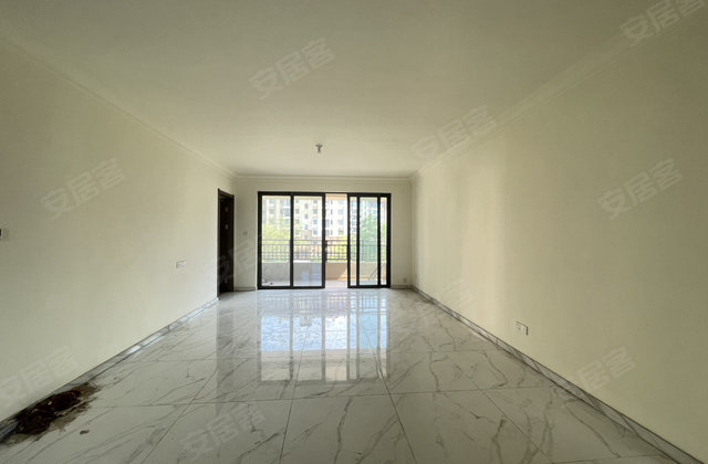 碧桂园山河城1期4室2厅146㎡70万二手房图片