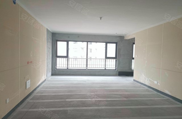 恒信弥水名著4室2厅148㎡112万二手房图片