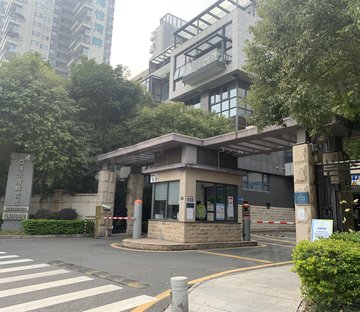 鸿威海怡湾畔花园(别墅)