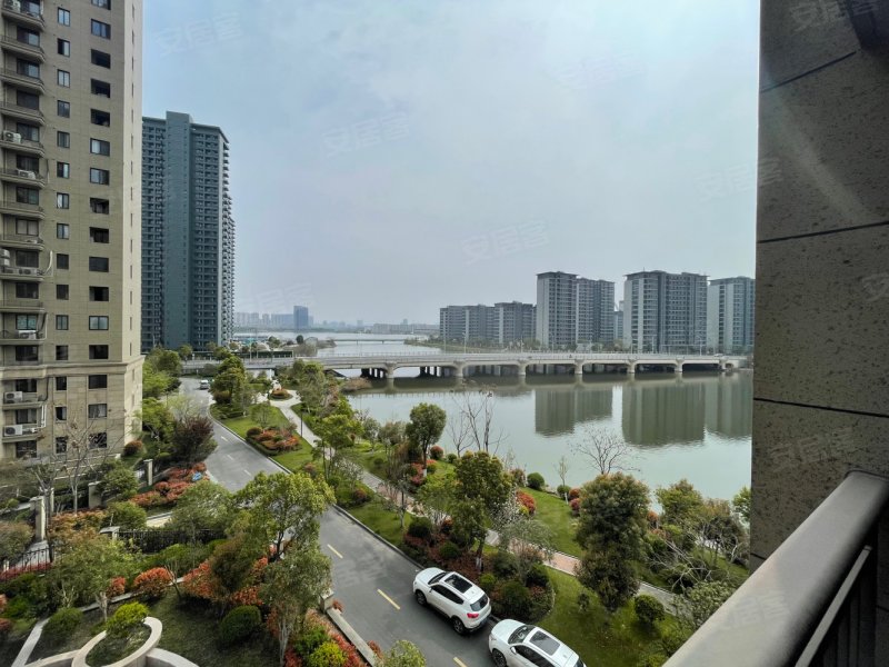 佳源广场房东降价30万包税带车位随时可看