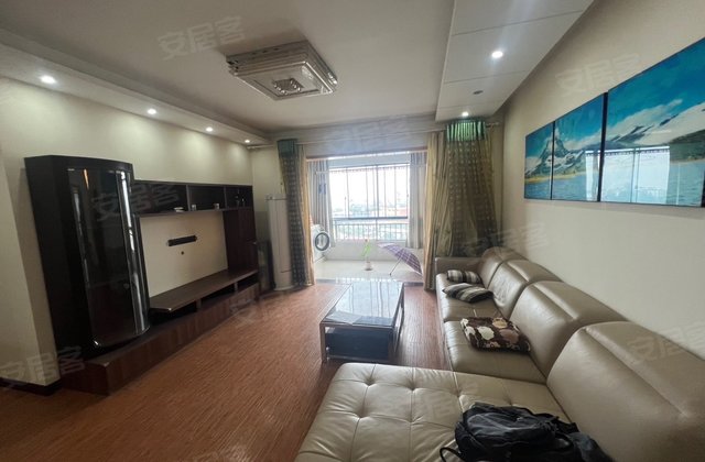 澜岸观邸3室2厅132㎡39.8万二手房图片