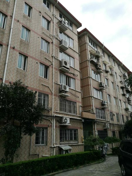 航东路606弄小区 