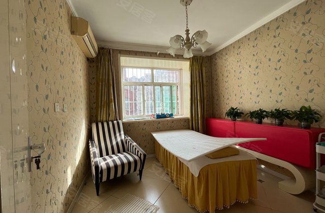 西关花苑3室2厅112㎡68万二手房图片