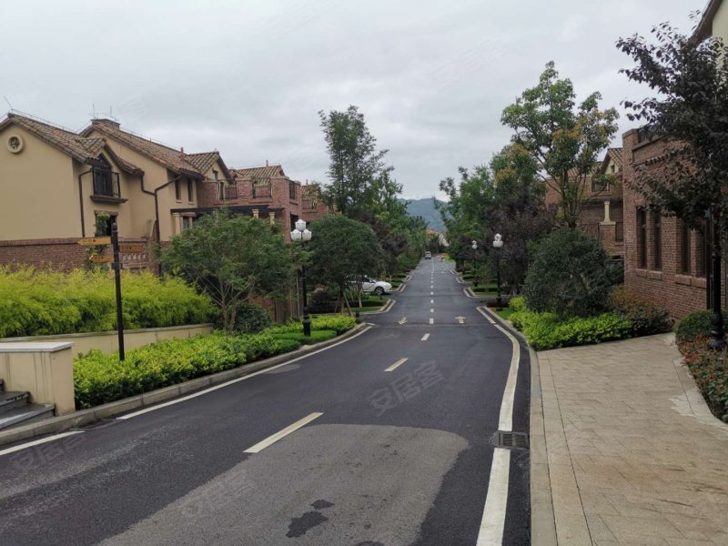 恒大云湖上郡观山悦(别墅)