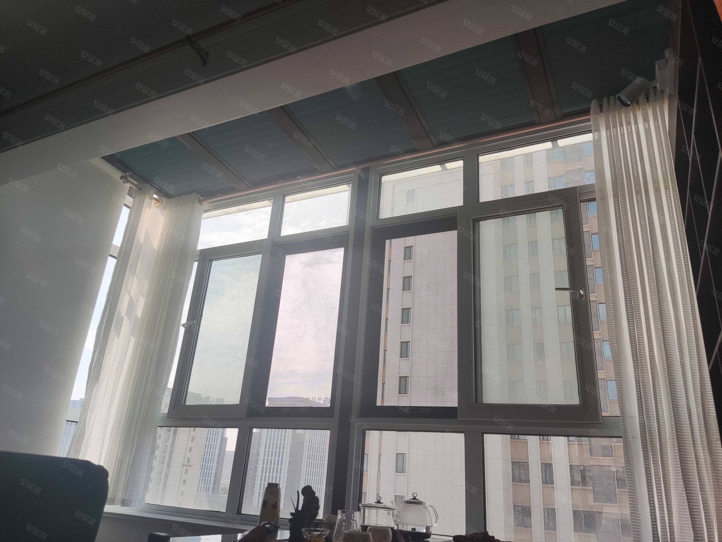 润地心悦城3室2厅2卫135㎡南79万