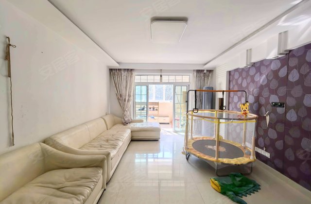 上君花园临湖壹号3室2厅112.27㎡240万二手房图片