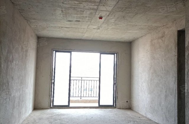 龚州新天地4室2厅117㎡60.8万二手房图片
