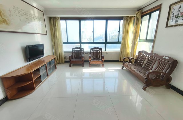 中通名仕嘉园3室2厅111.78㎡53.8万二手房图片