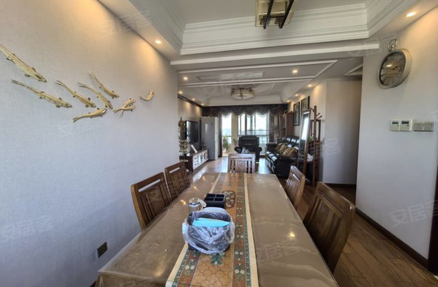 东方瑞园4室2厅146.5㎡188万二手房图片