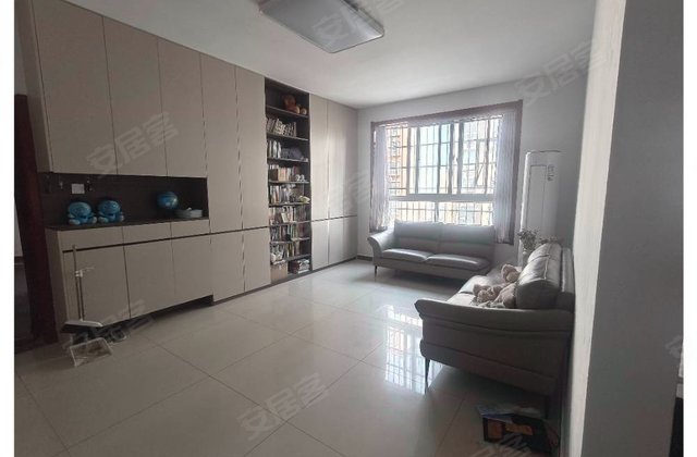 水岸鑫城3室2厅123㎡45万二手房图片