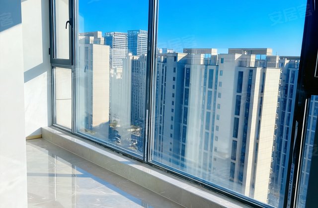 济高雲璟府3室2厅130㎡111万二手房图片