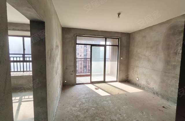 蓝鼎中央城柏悦园3室2厅94㎡39万二手房图片